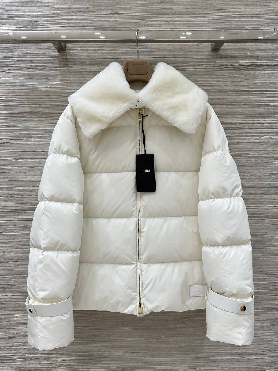 Верхняя одежда Fendi — модель 2412