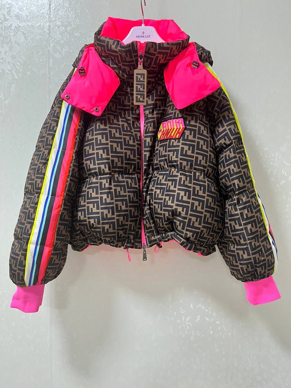 Верхняя одежда Fendi — модель 2416