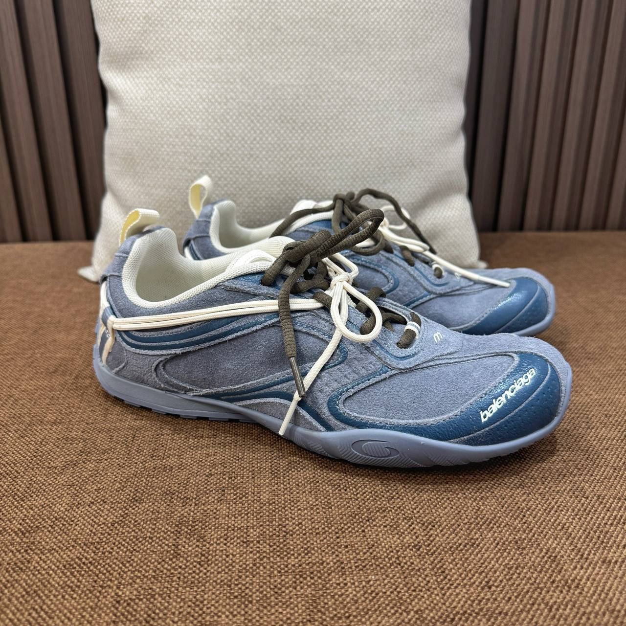 Обувь Balenciaga — модель 2377