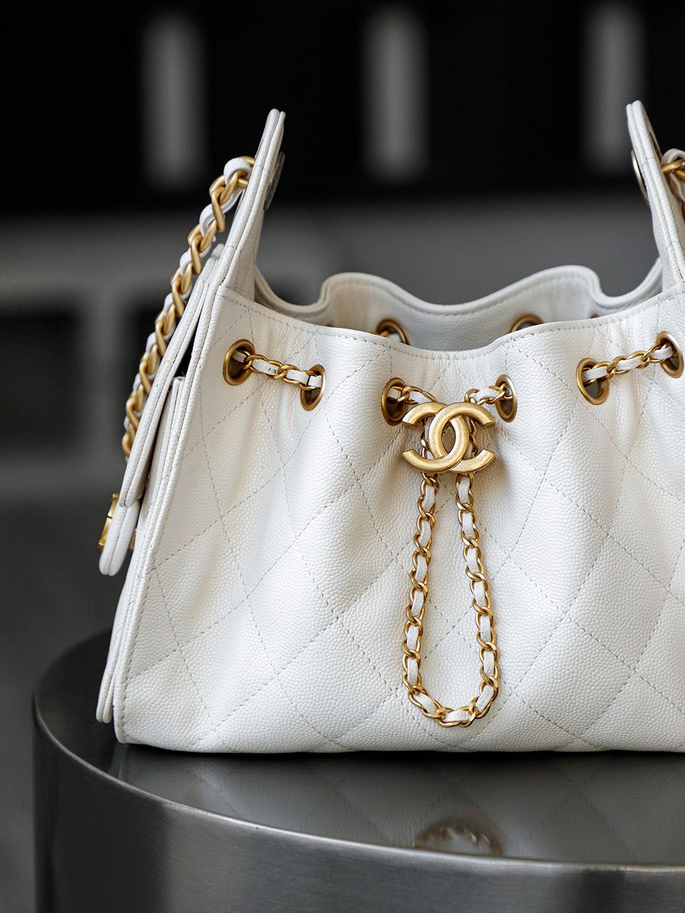 Сумки Chanel — модель 563