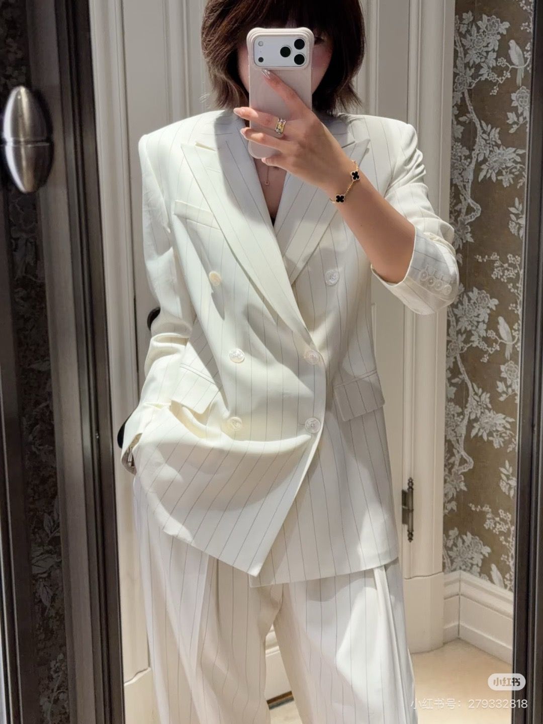 Костюмы Burberry — модель 993