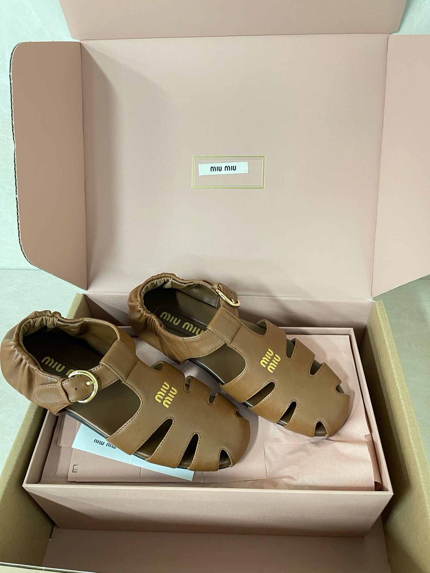 Обувь MiuMiu — модель 726