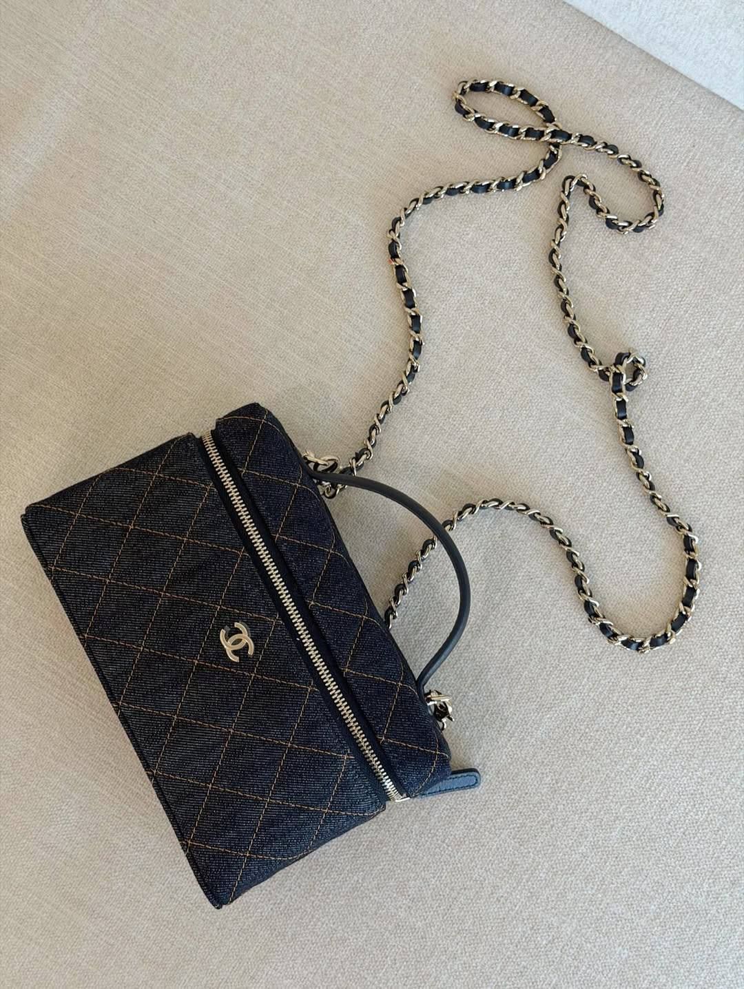 Сумки Chanel — модель 742
