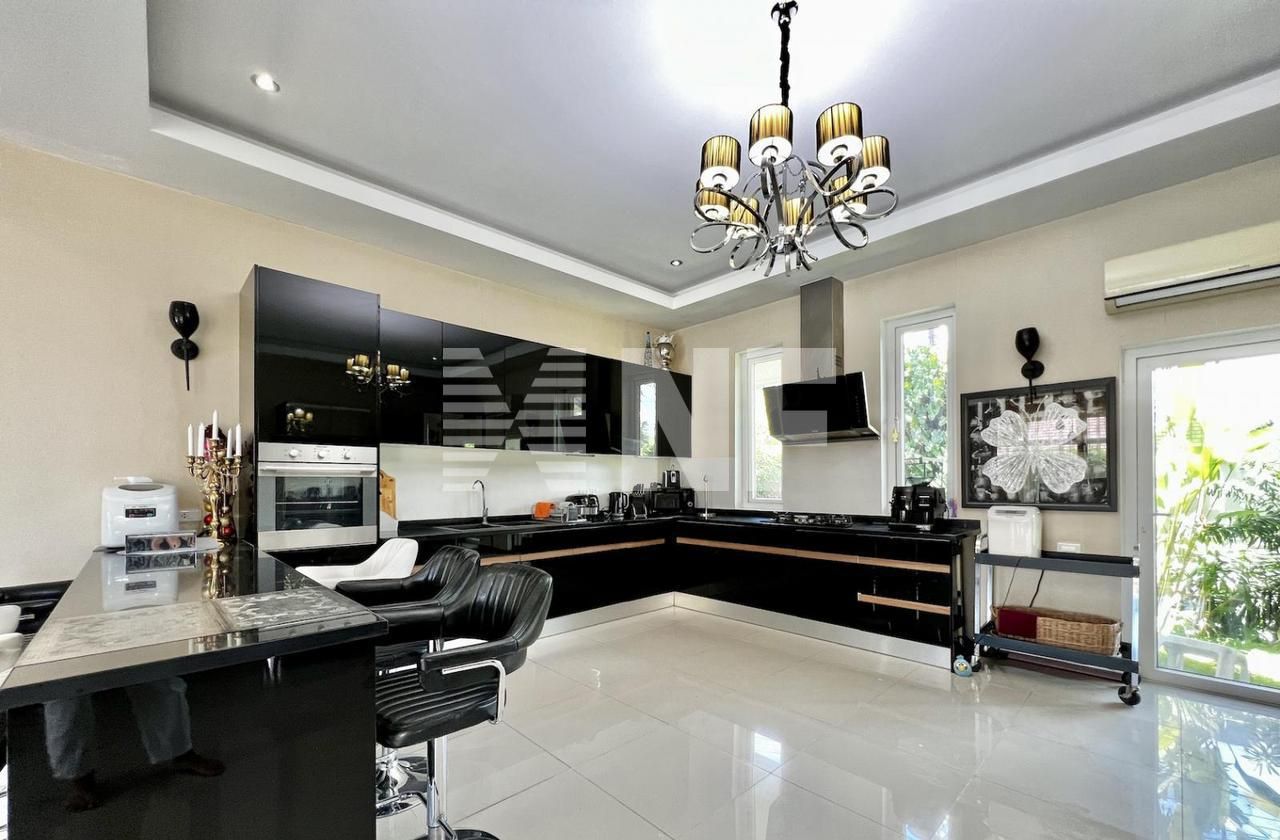 Вилла в Паттайе, Таиланд, 450 м²