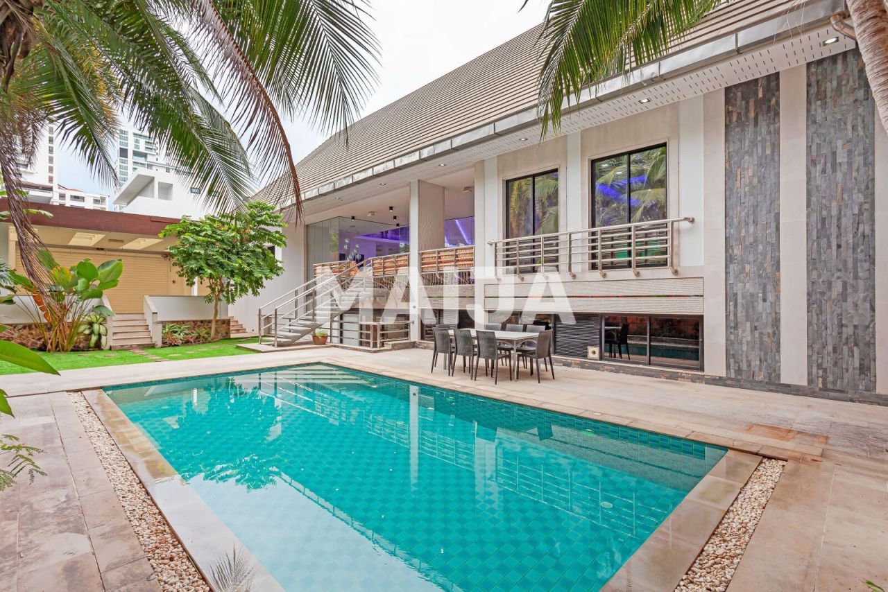 Вилла в Паттайе, Таиланд, 650 м²