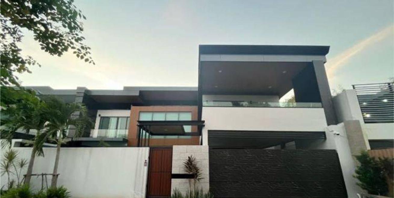 5-комнатная вилла 450 м² в Паттайе