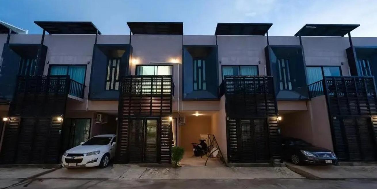 3-комнатный таунхаус 180 м² в Бо Пхуте
