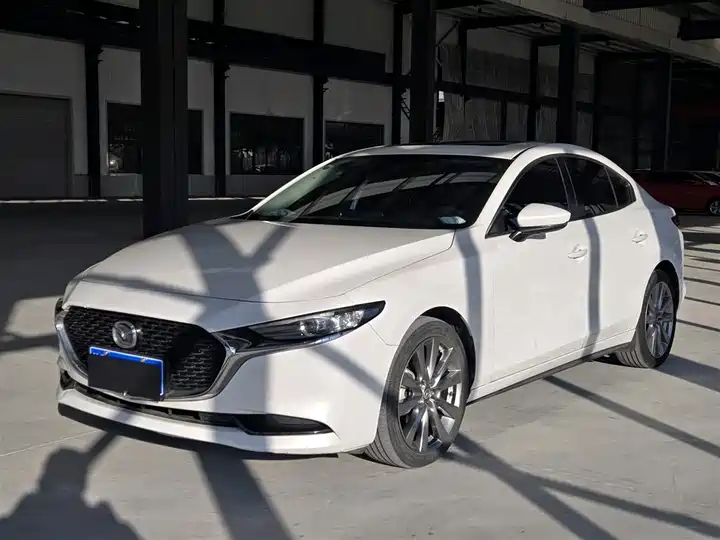 Mazda3 Angkesela 2022 2.0L Automatic Premium Edition