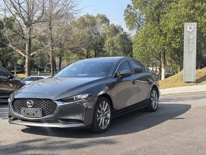 Mazda3 Angkesela 2022 2.0L Automatic Premium Edition