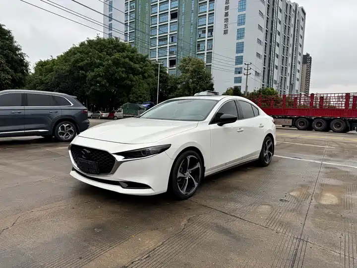 Mazda3 Angkesela 2021 2.0L Automatic Premium Edition