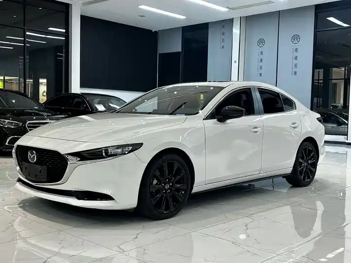 Mazda3 Angkesela 2022 2.0L Automatic Zhiya Obsidian Edition