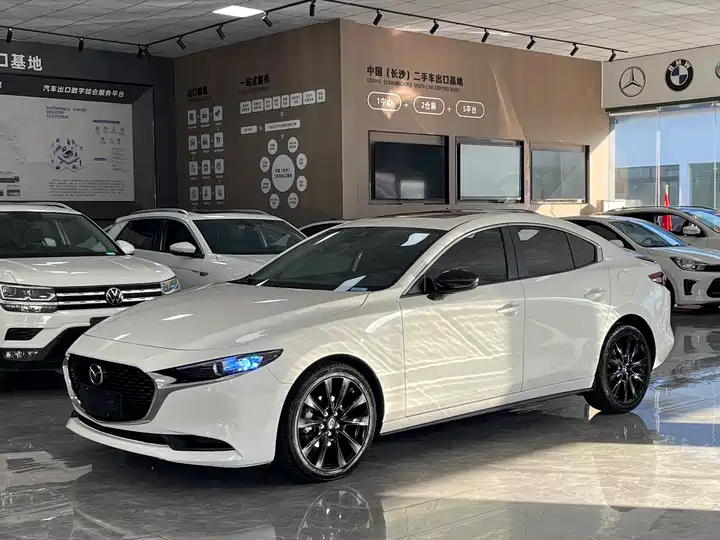 Mazda3 Angkesela 2022 2.0L Automatic Premium Edition