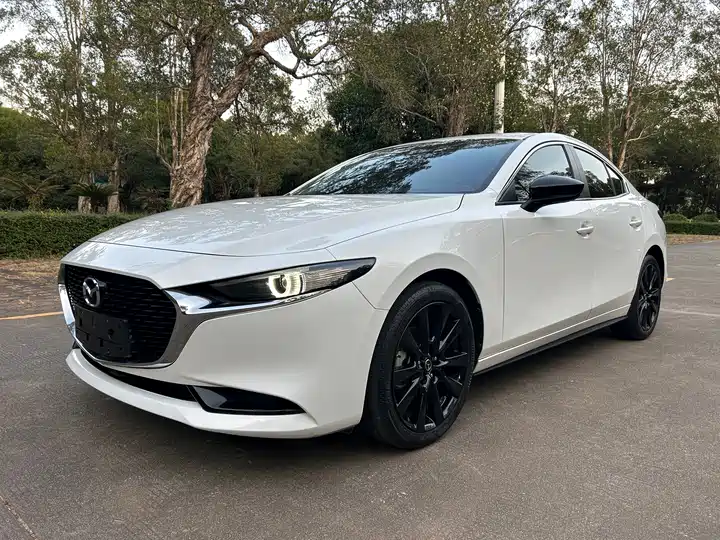 Mazda3 Angkesela 2023 2.0L Automatic Premium Edition