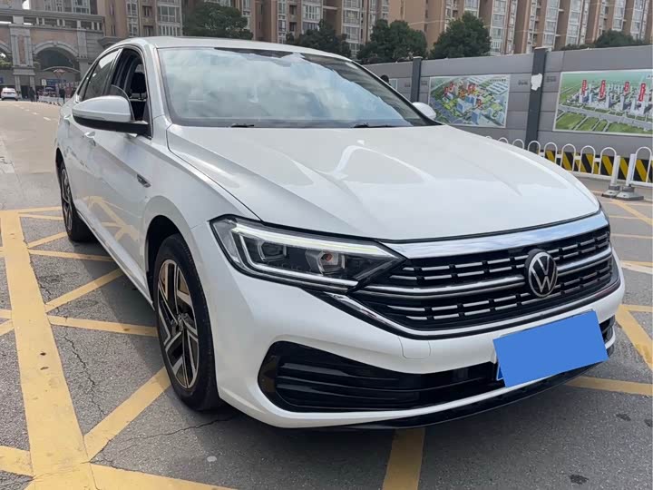 Sagitar 2020 200TSI DSG comfort model National VI