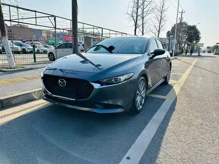 Mazda3 Angkesela 2022 2.0L automatic quality version
