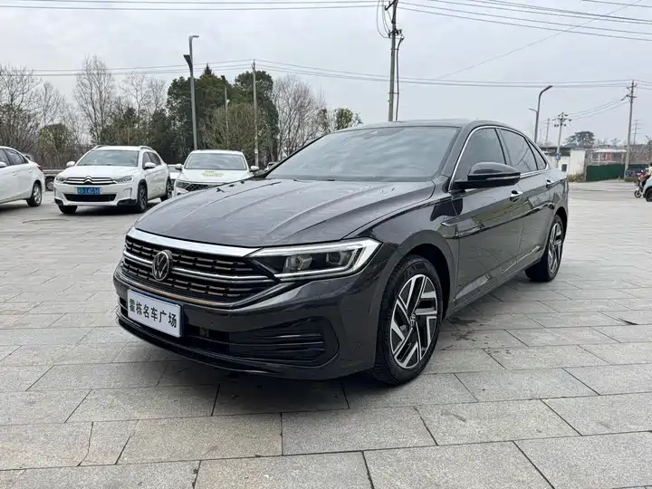 Sagitar 2023 300TSI DSG Super Edition