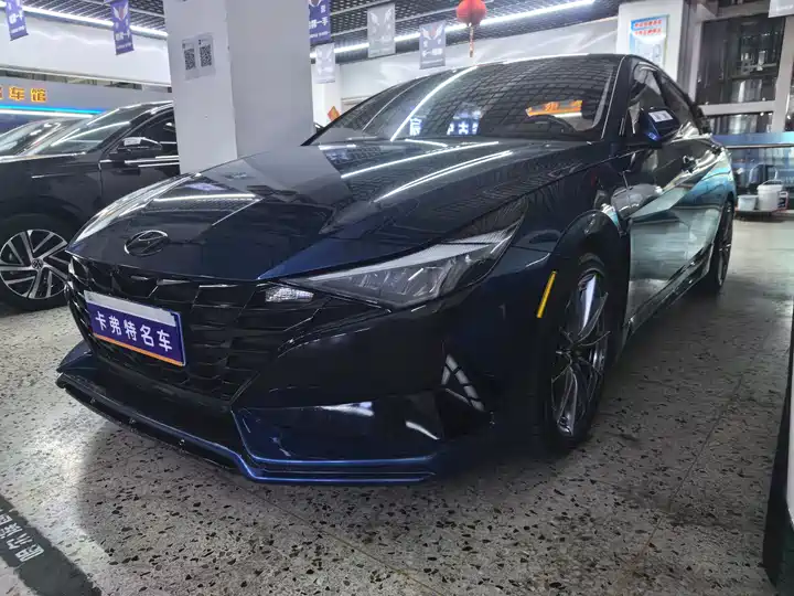 Elantra 2021 1.5L CVT LUX Premium Edition