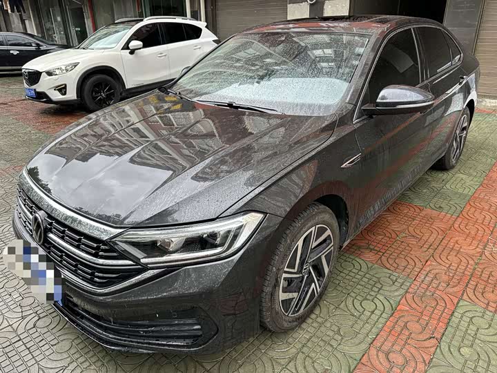 Sagitar 2023 300TSI DSG Super Edition