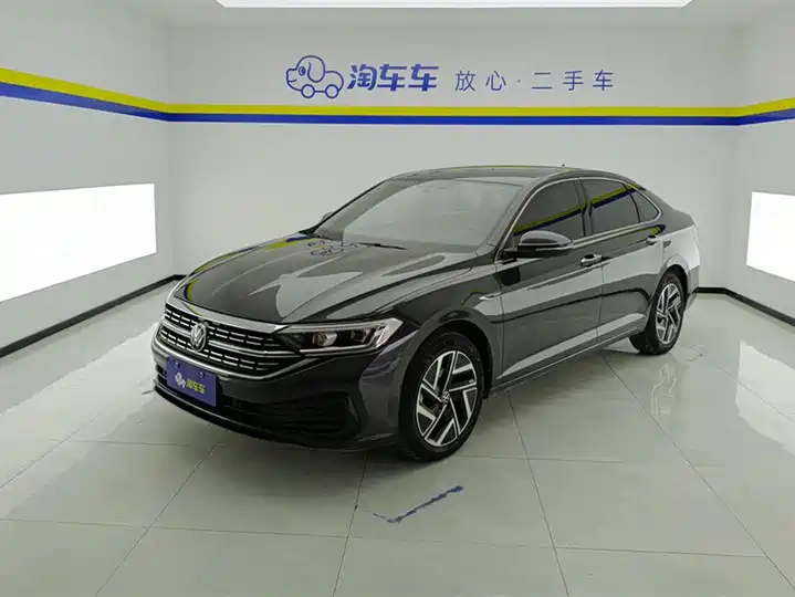 Sagitar 2023 280TSI DSG surpasses Lite version
