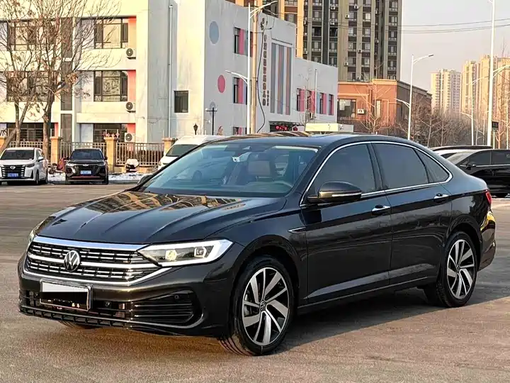 Sagitar 2023 300TSI DSG Excellence Edition