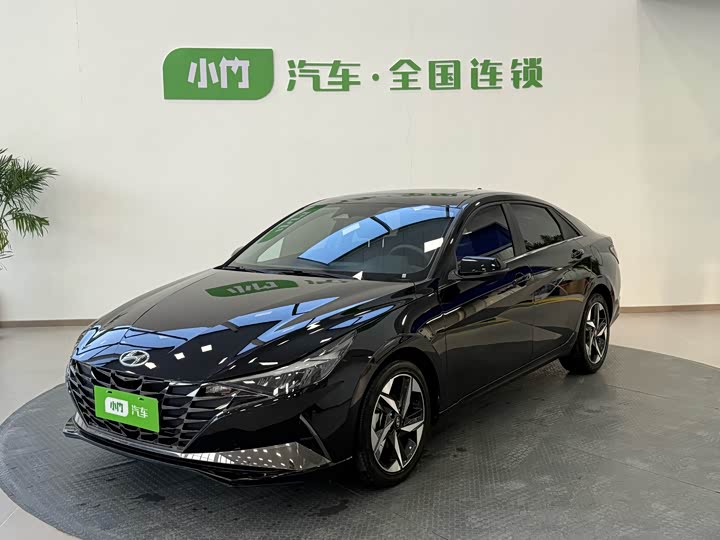 Elantra 2022 1.5L CVT LUX Premium Edition
