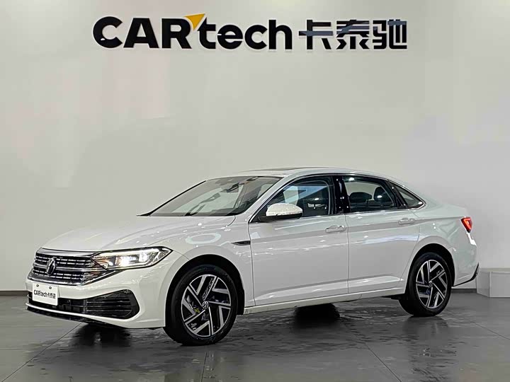 Sagitar 2024 300TSI DSG Super Edition