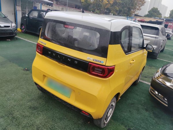 Wuling Hongguang MINIEV 2021, 19500 км, за 17600 CNY