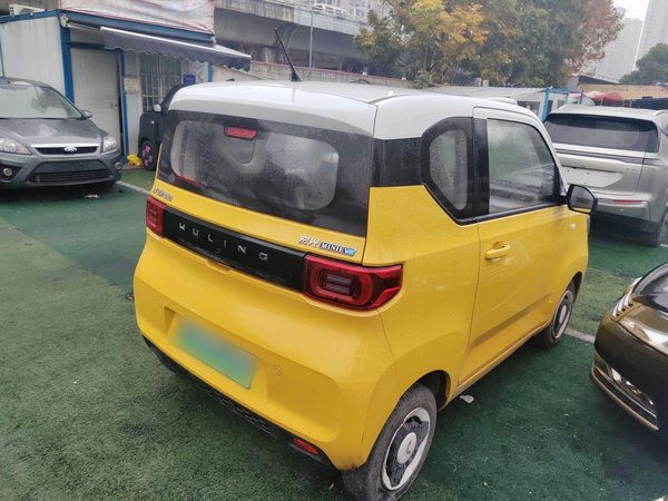 Wuling Hongguang MINIEV 2021, 19500 км, за 17600 CNY