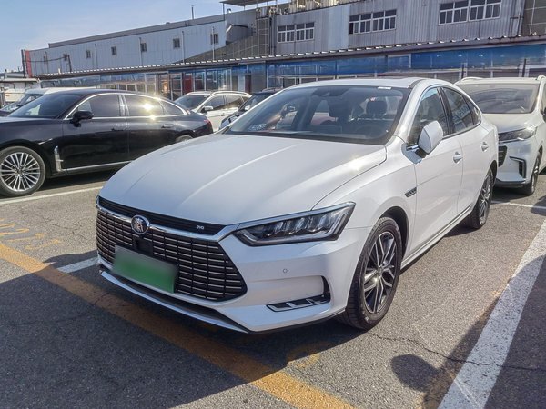 Версия BYD Qin Pro New Energy 2019 EV Super, высокая мощность и длительное время автономной работы - ведущая инновация в Чжилиане
