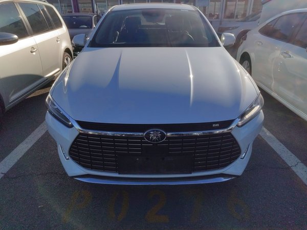 Версия BYD Qin Pro New Energy 2019 EV Super, высокая мощность и длительное время автономной работы - ведущая инновация в Чжилиане, 2019 года