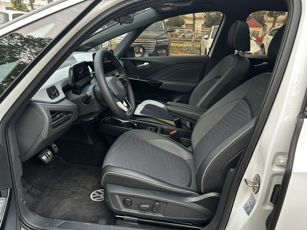 Volkswagen ID.3 2024, 15000 км, за 86700 CNY - фото 9