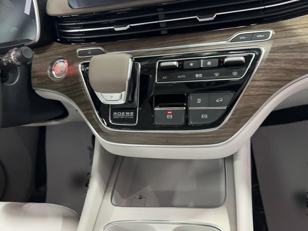 Roewe iMAX8 2024, 100 км, за 178000 CNY - фото 15