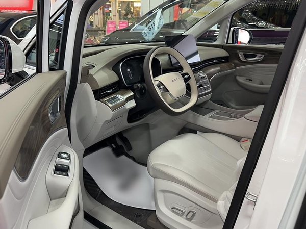 Roewe iMAX8 2024, 100 км, за 178000 CNY - фото 11