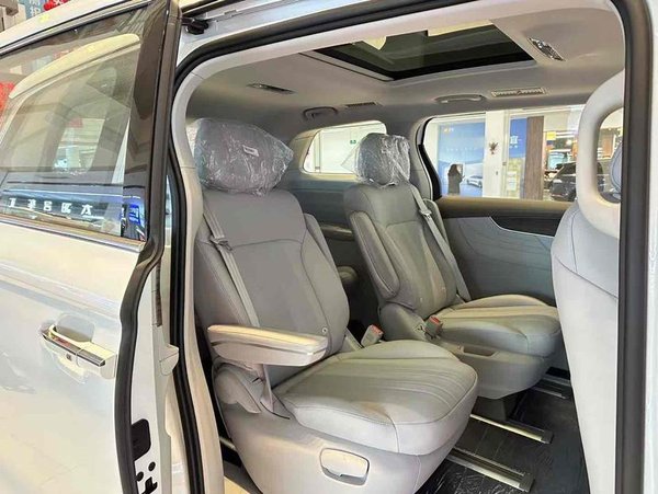 Roewe iMAX8 2024, 100 км, за 178000 CNY - фото 14