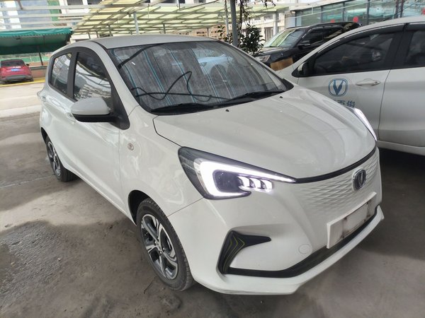 Changan Auchan Benben E-Star 2022, 14600 км, за 40900 CNY - фото 4