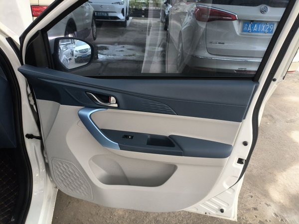 Changan Auchan Benben E-Star 2022, 14600 км, за 40900 CNY - фото 25