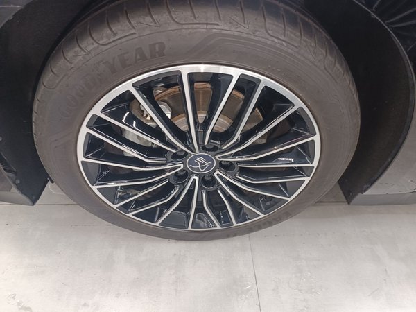 BYD Han 2023, 12200 км, за 119700 CNY - фото 9