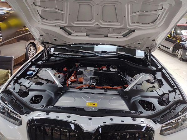 BMW iX 2024, 14800 км, за 188400 CNY - фото 29