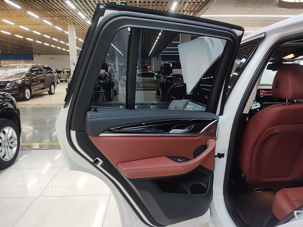 BMW iX 2024, 14800 км, за 188400 CNY - фото 28