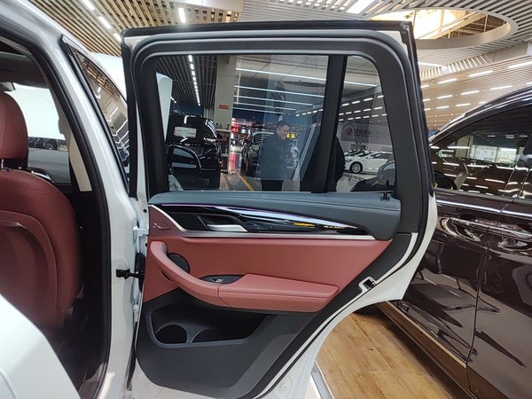 BMW iX 2024, 14800 км, за 188400 CNY - фото 26