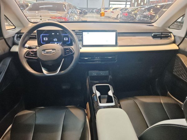 Geely Geometry E Firefly 2024 модель 301 км Starlight, 2023 года