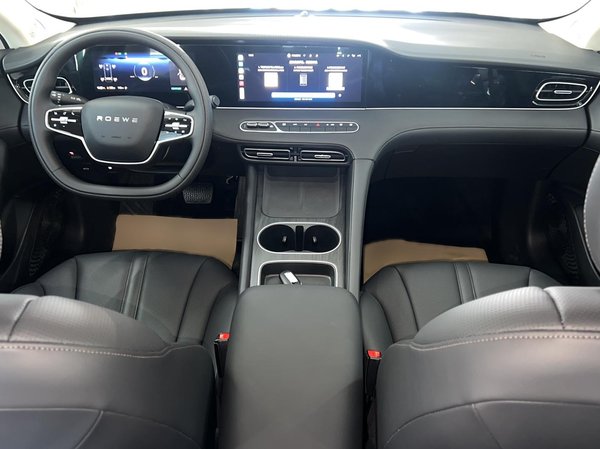 Roewe D7 2025 DMH на дистанции 125 км - чемпион мира, 2024 года