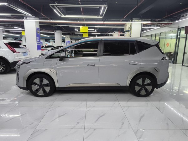 Aion V 2023, 13900 км, за 73100 CNY