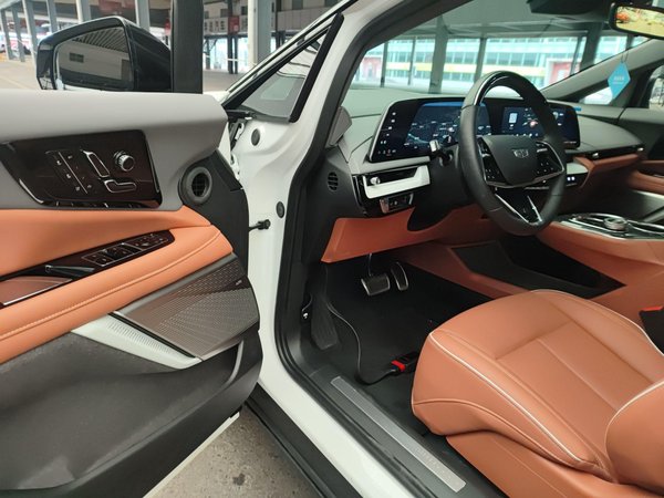 Cadillac IQ Aoge 2024, 11000 км, за 170300 CNY - фото 20