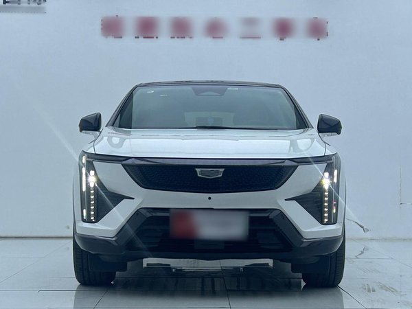 Версия Cadillac IQ Aoge 2024 с полным приводом и длительным сроком службы аккумулятора, 2024 года
