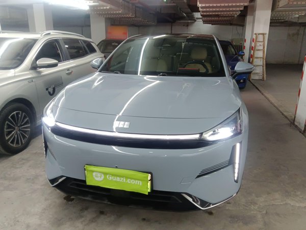 Geely Galaxy Galaxy L6 2023 125-километровый звездолет, 