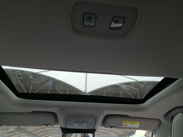 Флагманская модель BYD Destroyer 05 2024 Glory версии DM-i длиной 120 км, 2024 года