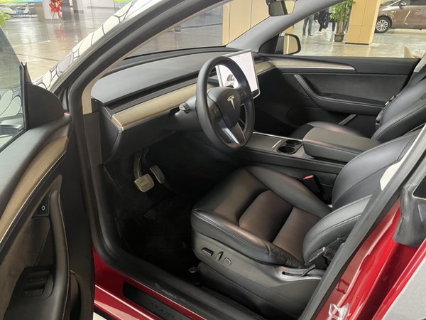 Tesla Model Y 2021, 78900 км, за 157300 CNY - фото 13