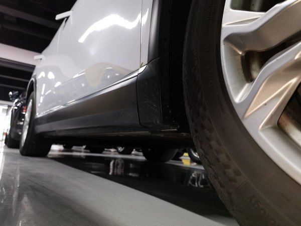 Семиместная версия Nio ES8 2020 протяженностью 450 км, 2021 года