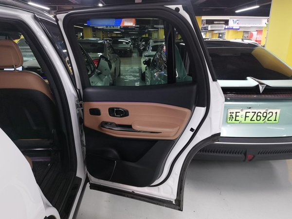 Nio ES8 2021, 76000 км, за 168800 CNY - фото 26